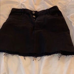 Black denim skirt, perfect for a party